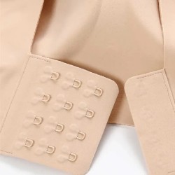 Soutien-gorge Linda sans armatures par Amoena - Coloris Sable - Zoom sur les crochets