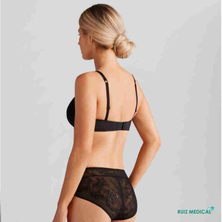 Soutien-gorge pour prothèse mammaire Amber sans armatures paddé par Amoena - Coloris Noir - Debout de dos Soutien-gorge pour prothèse mammaire Amber sans armatures paddé par Amoena - Coloris Noir - Debout de dos